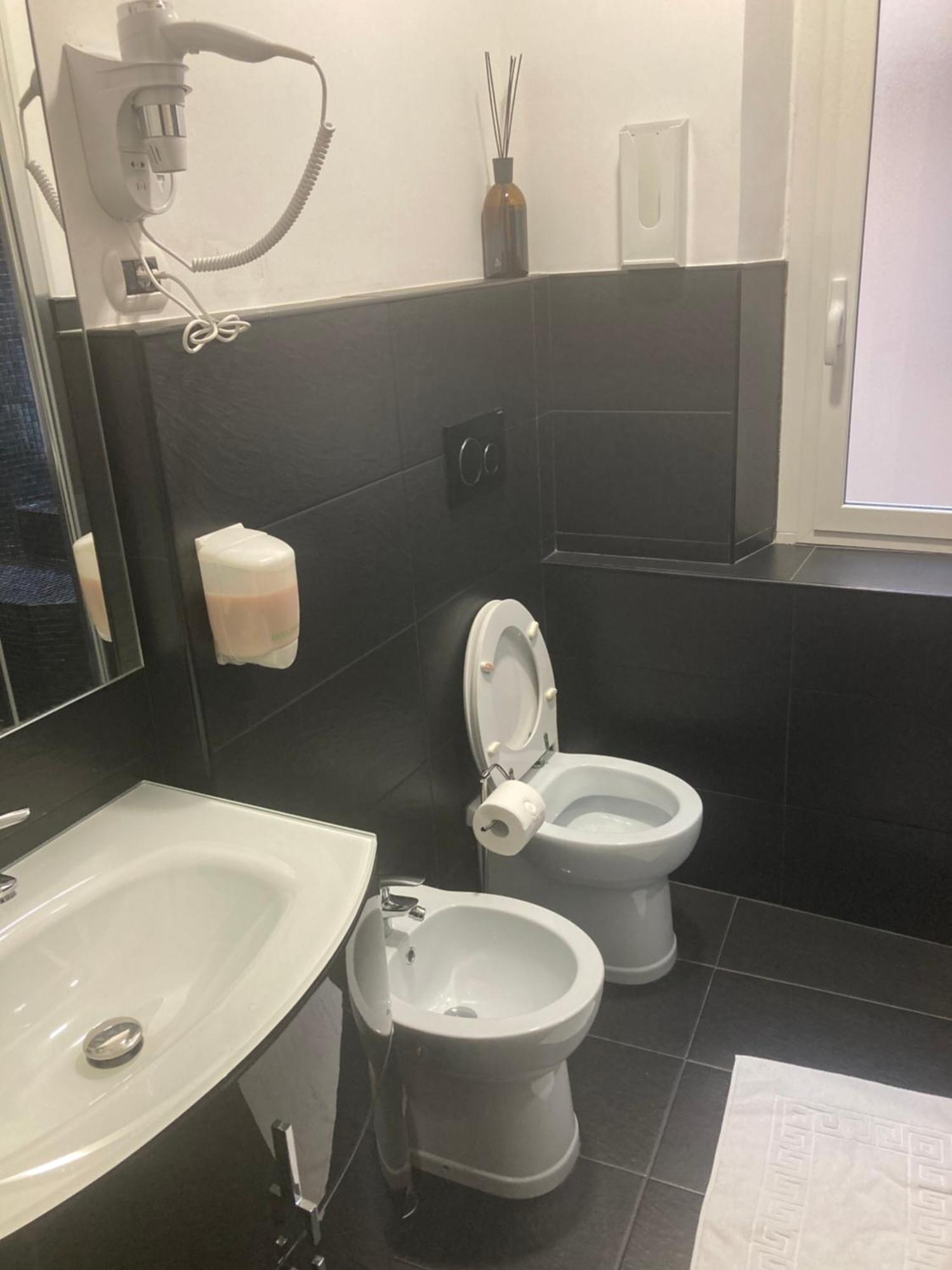 Brignole Rooms جنوة المظهر الخارجي الصورة